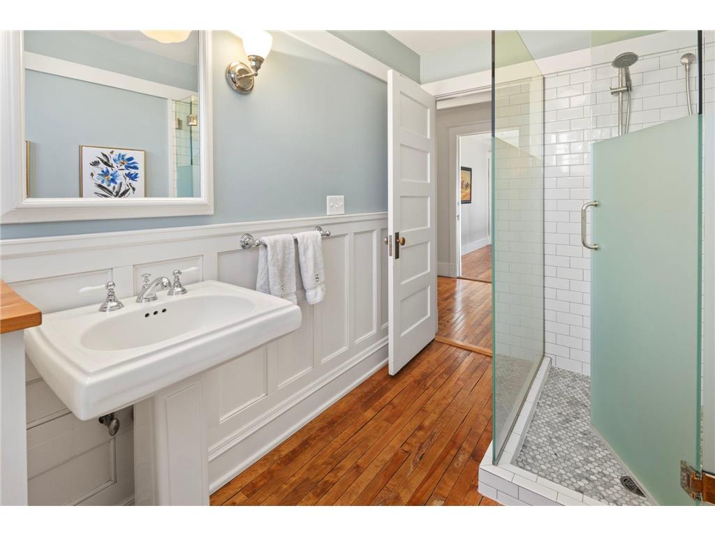 2774 W Lake Of The Isles Parkway Minneapolis MN 55416 - Lake of the Isles 6798267 image40