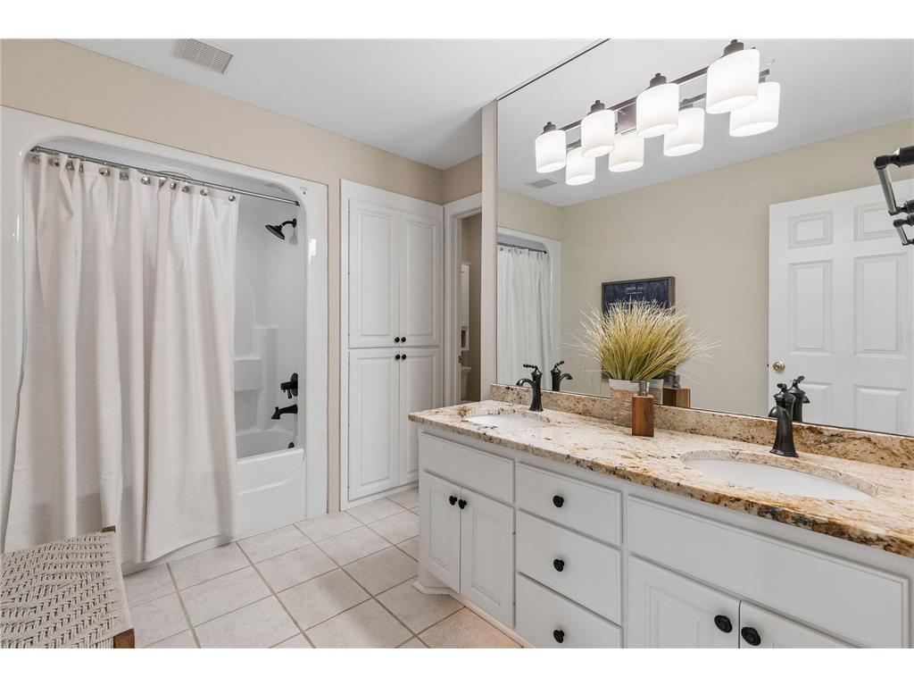 2775 W 150th Street Shakopee MN 55379 7087296 image49