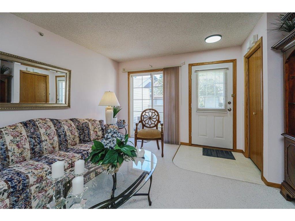 2775 W Ranchview Lane N #4 Plymouth MN 55447 7087434 image4