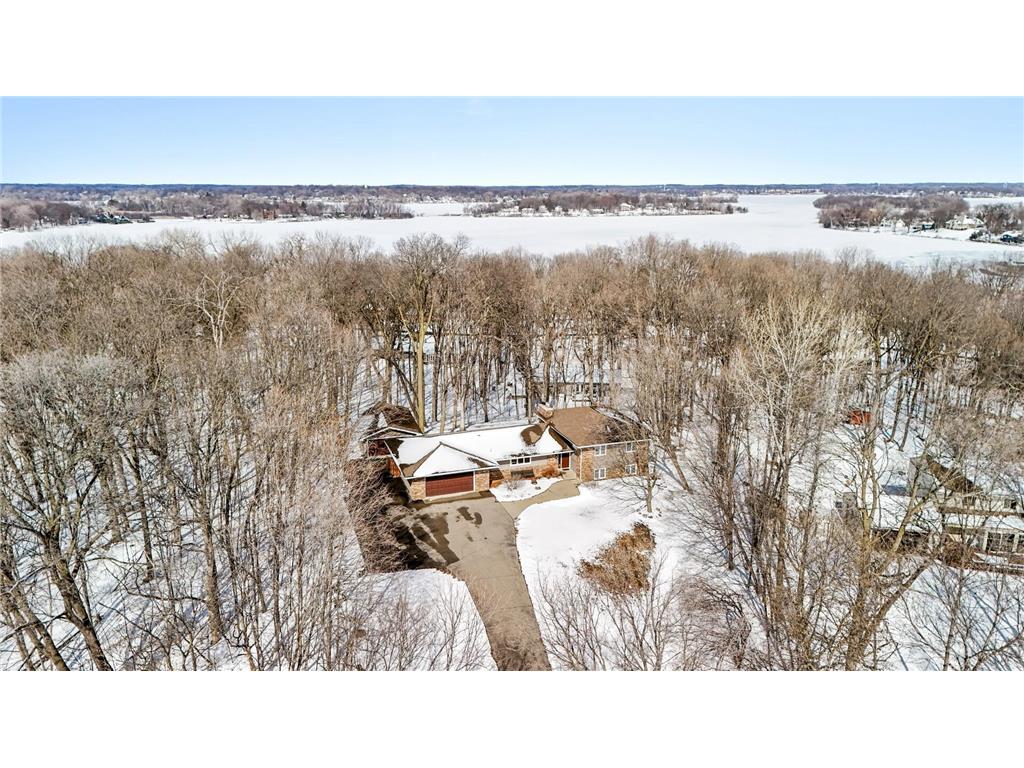 27750 Woodside Road Shorewood MN 55331 - Lake Minnetonka 6679367 image1