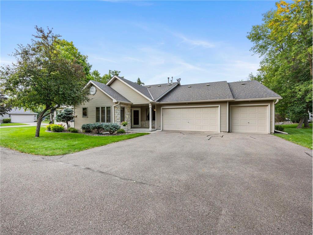 27755 Ridge Point Drive Chisago City MN 55013 - Green 6792844 image1
