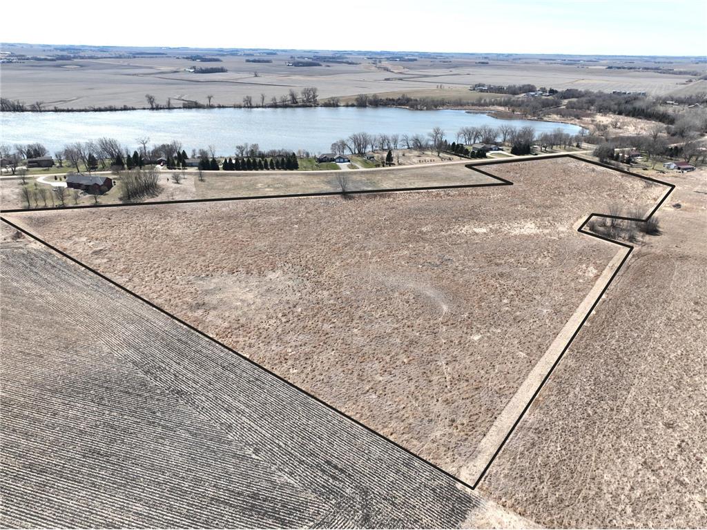 2776 Lochland Hills Drive Marshall MN 56258 7058386 image1