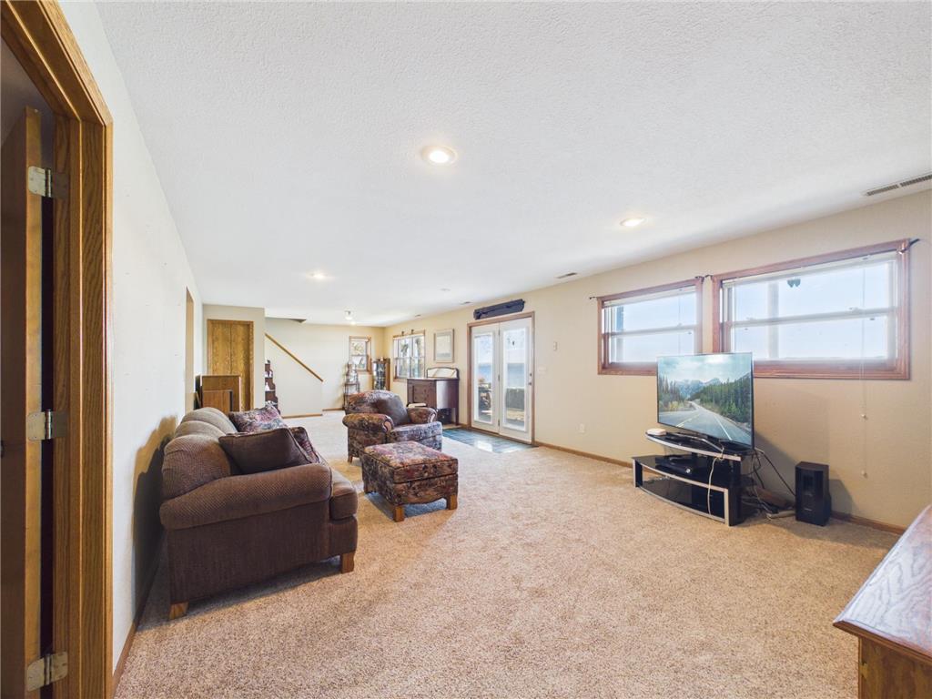 27777 N Shore Drive Starbuck MN 56381 - Minnewaska 7072299 image23