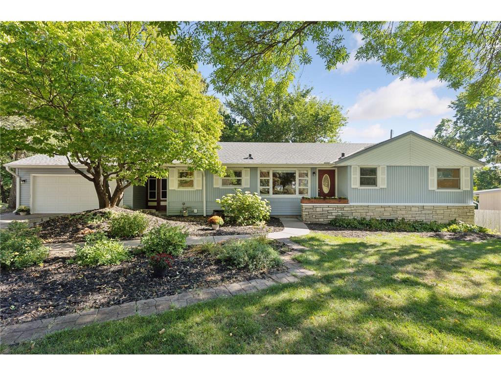 2778 Lakeview Avenue Roseville MN 55113 6611452 image1