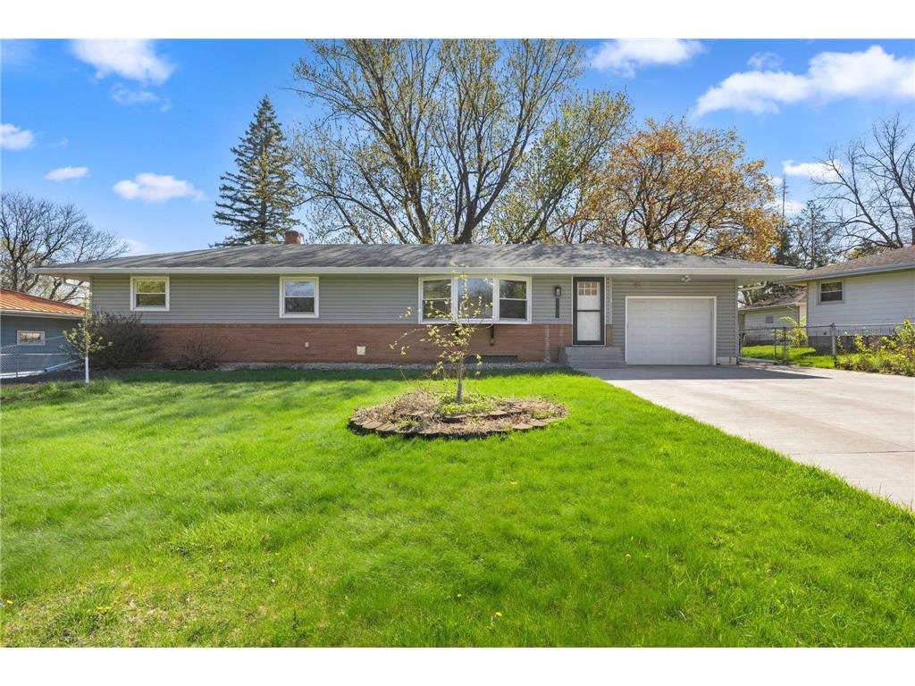 2780 Marion Street Roseville MN 55113 7059903 image1