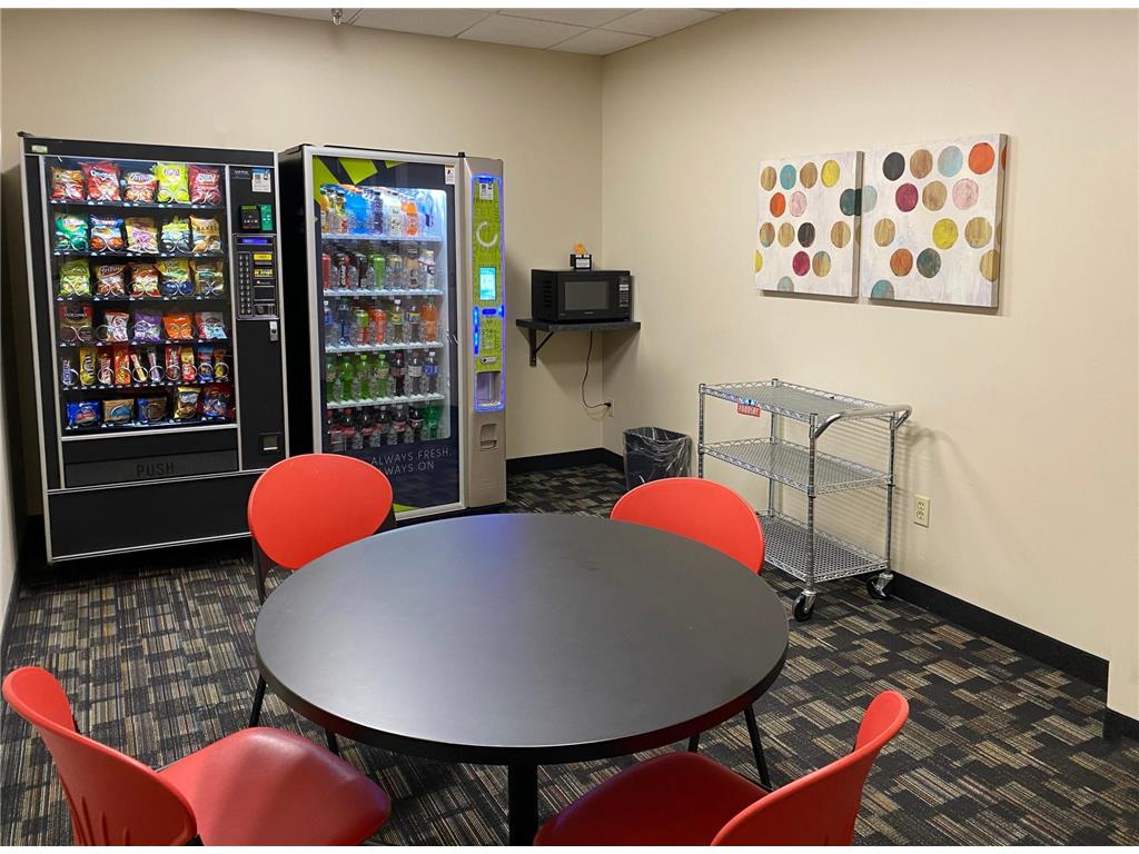2780 Snelling Avenue N #204 Roseville MN 55113 6785721 image27