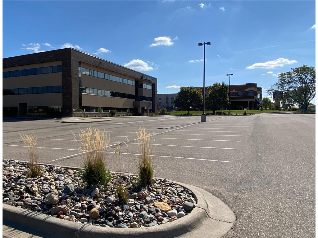 2780 Snelling Avenue N #204 Roseville MN 55113 6785721 image37