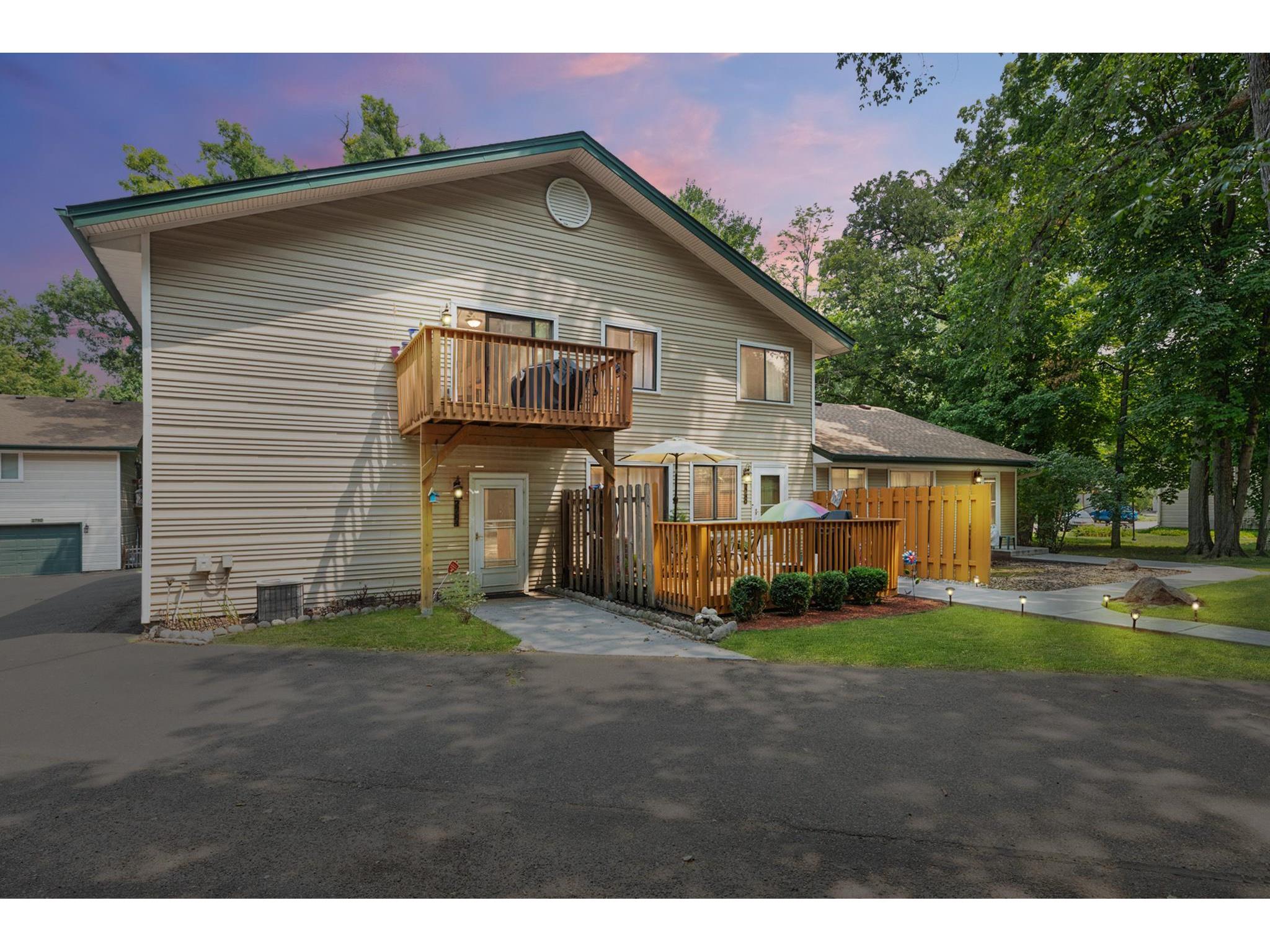 2784 Upland Court, Plymouth, MN 55447 MLS 6022990 Edina Realty