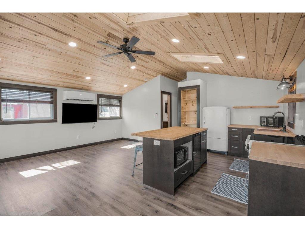 27843 Lakelawn Drive Lindstrom MN 55045 - Kroon 7049663 image1