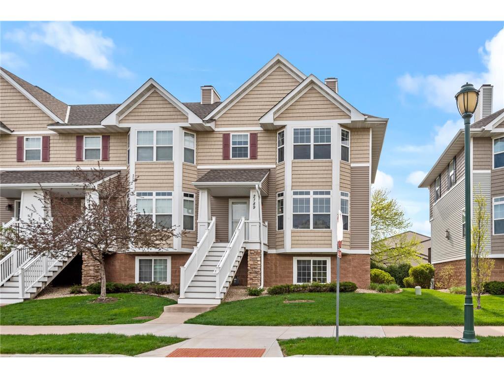 2789 Arona Street Roseville MN 55113 6366963 image1