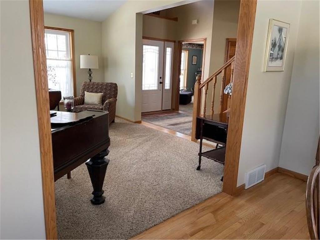 279 Valley Oaks Drive, Winona, MN, 55987 MLS 6494631 Edina Realty