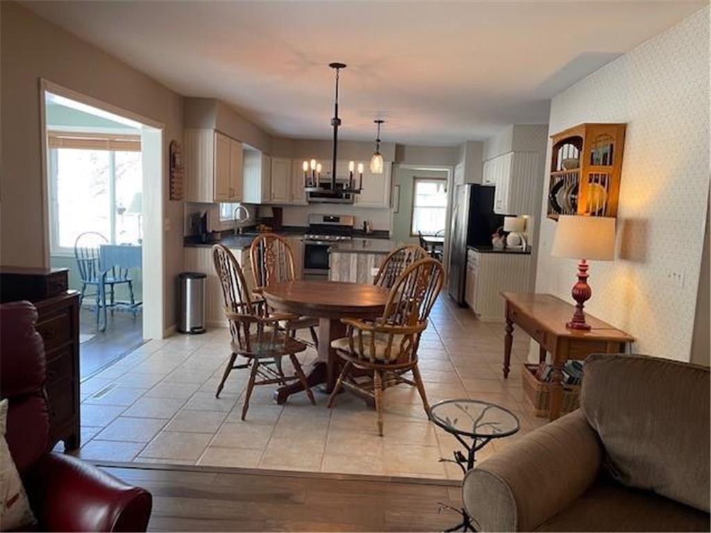 279 Valley Oaks Drive, Winona, MN, 55987 MLS 6494631 Edina Realty