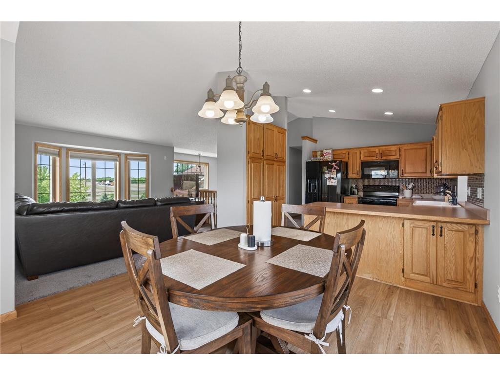 27931 116th Street NW Zimmerman MN 55398 - Prairie Hill 7067060 image13