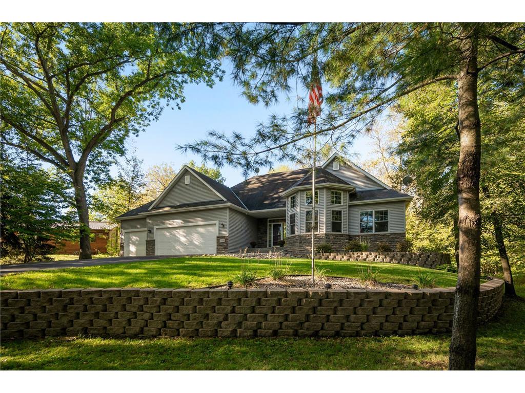 27938 Lakelawn Drive Lindstrom MN 55045 6608601 image1