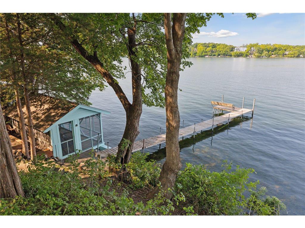 27940 Smithtown Road Shorewood MN 55331 - Lake Minnetonka 6565357 image1