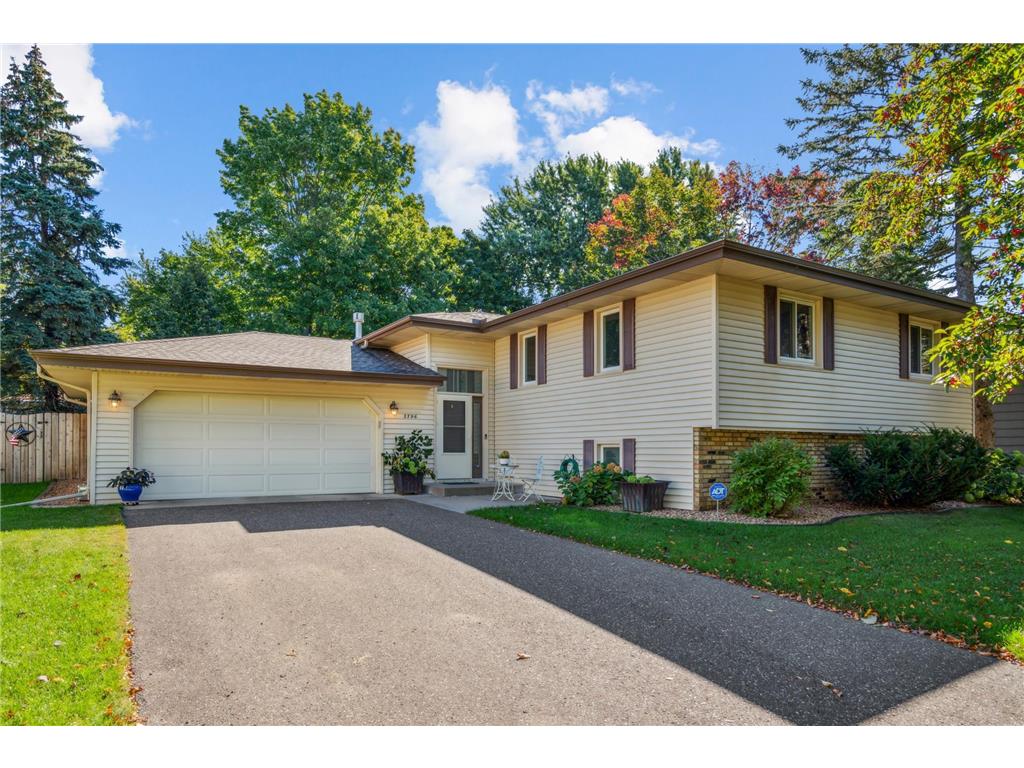 2796 Aglen Street Roseville MN 55113 6604726 image1