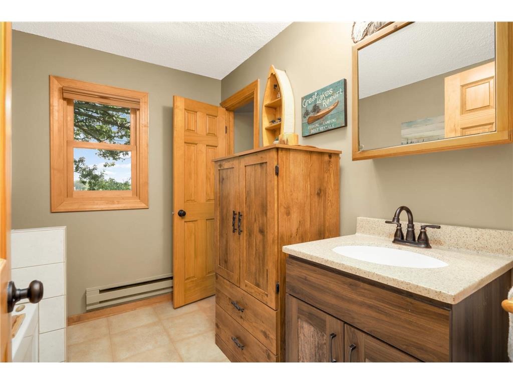 27985 Lakelawn Drive Lindstrom MN 55045 - Kroon 7087695 image14