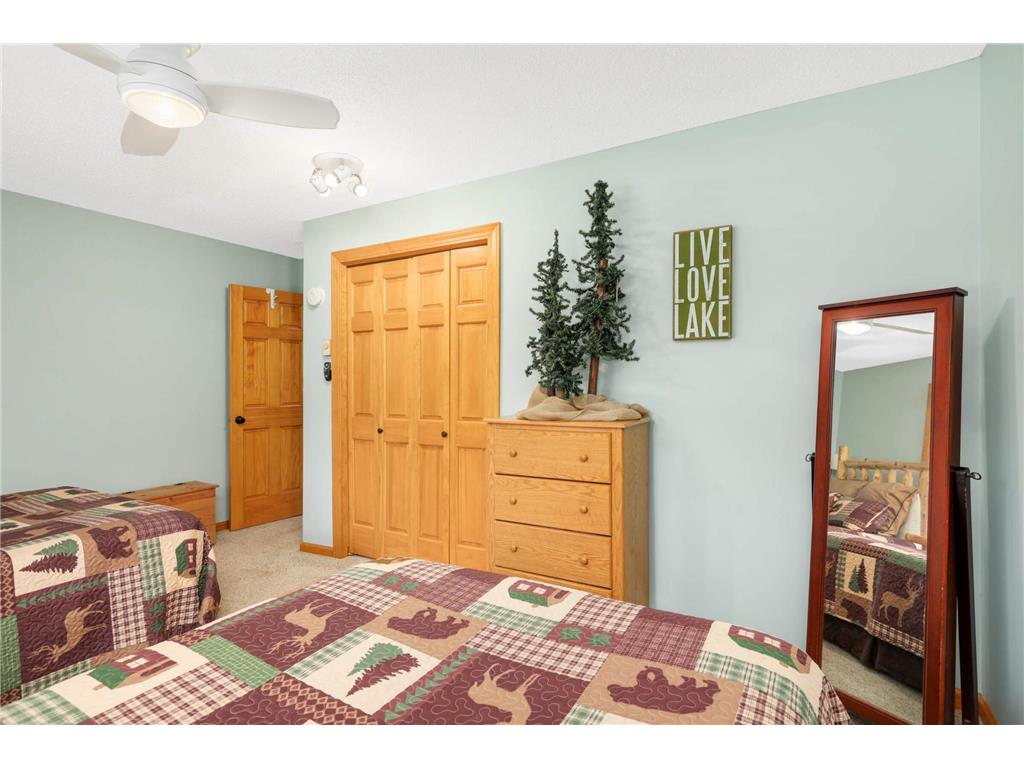 27985 Lakelawn Drive Lindstrom MN 55045 - Kroon 7087695 image17