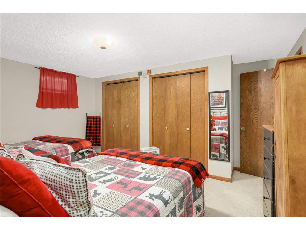 27985 Lakelawn Drive Lindstrom MN 55045 - Kroon 7087695 image23