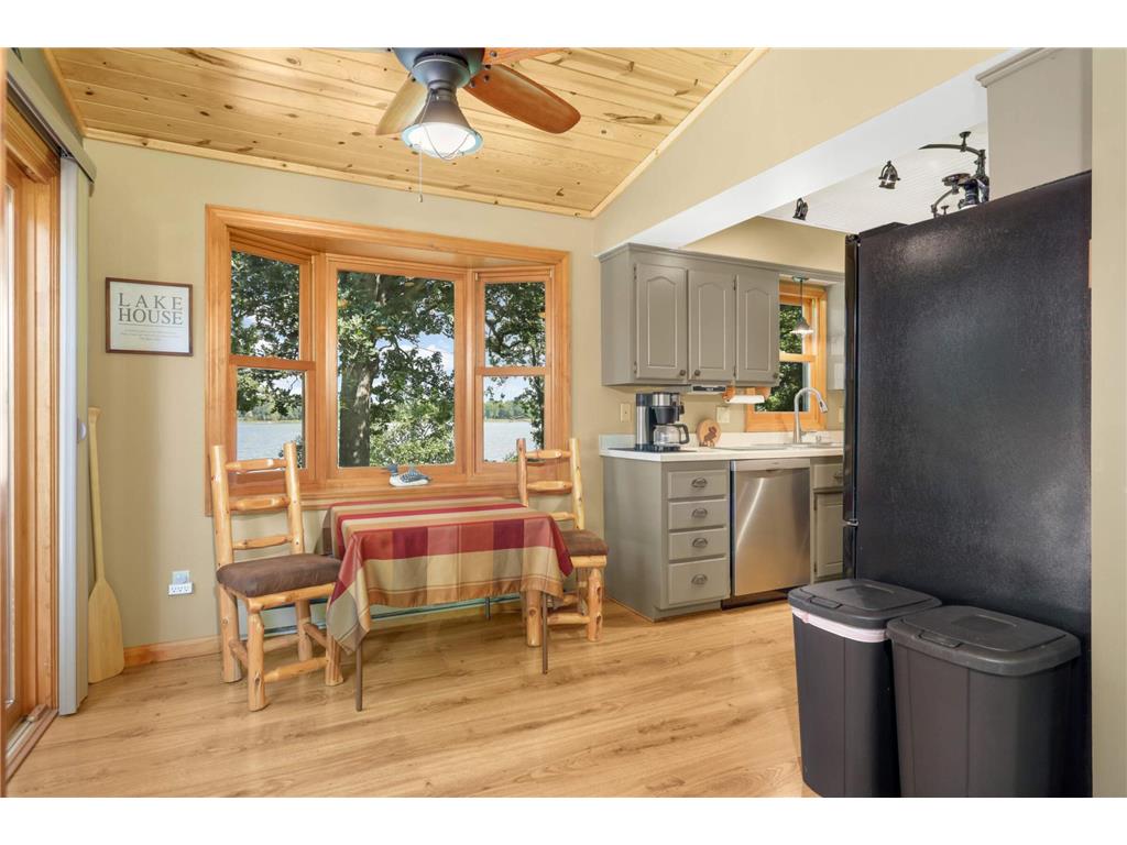 27985 Lakelawn Drive Lindstrom MN 55045 - Kroon 7087695 image8