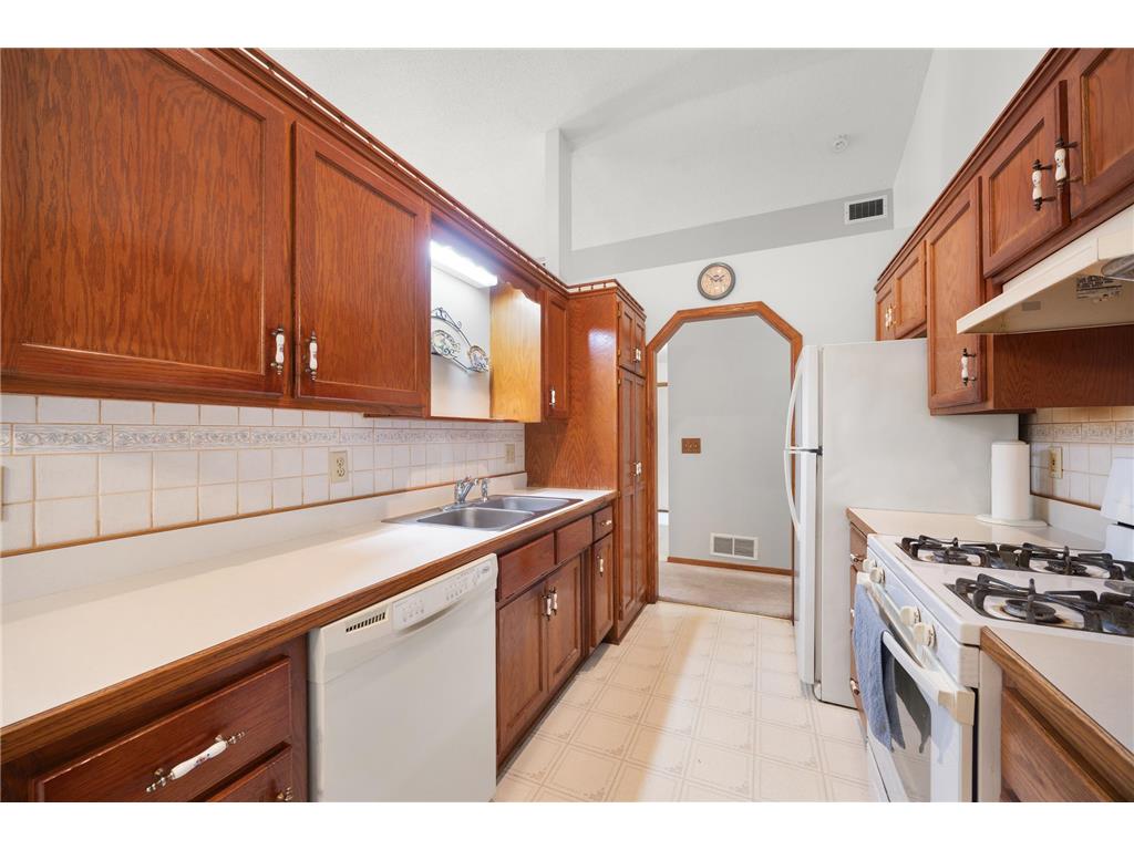 27990 Polk Street NE Isanti Twp MN 55040 7060439 image3