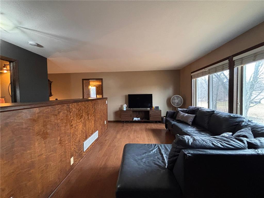 27995 Forest Boulevard Wyoming MN 55092 7041687 image7