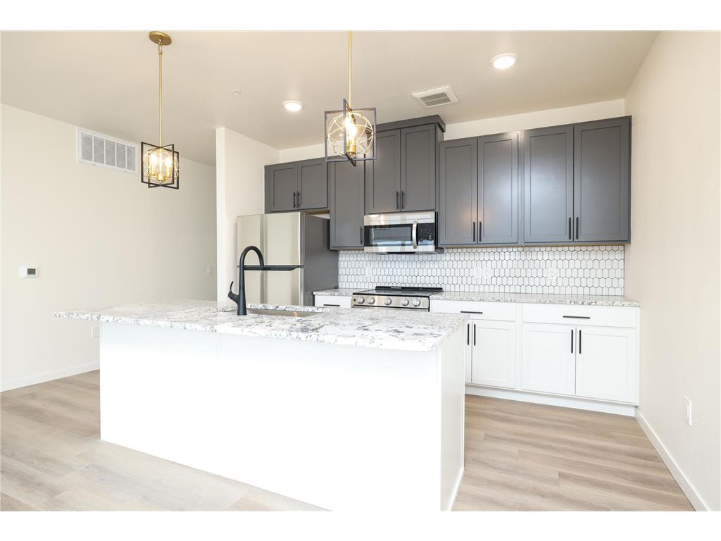 28 7th Street NE #Vertex Rochester MN 55906 7006735 image4