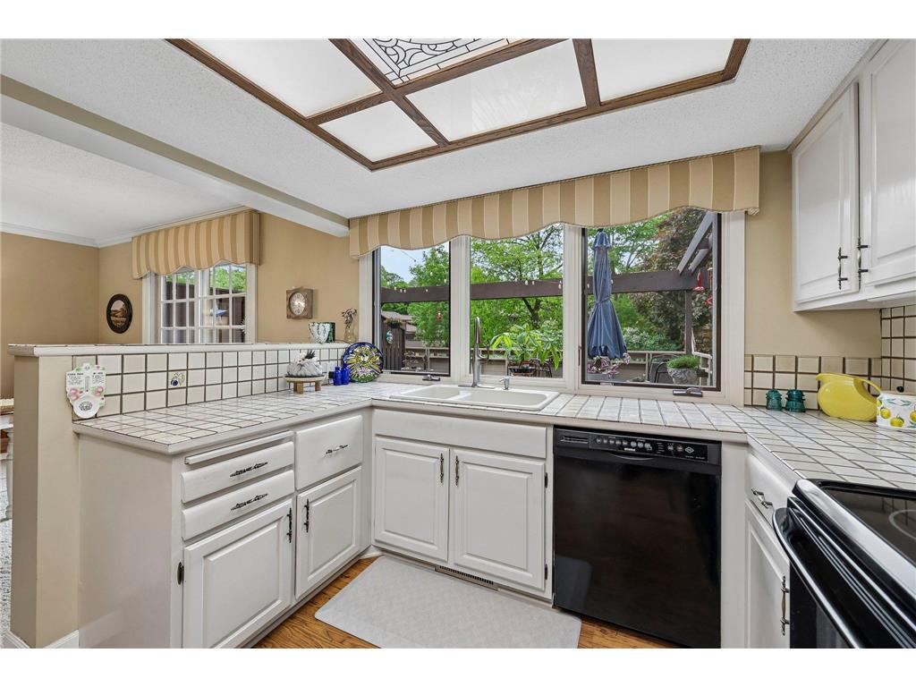 28 Birnamwood Drive Burnsville MN 55337 7075254 image16