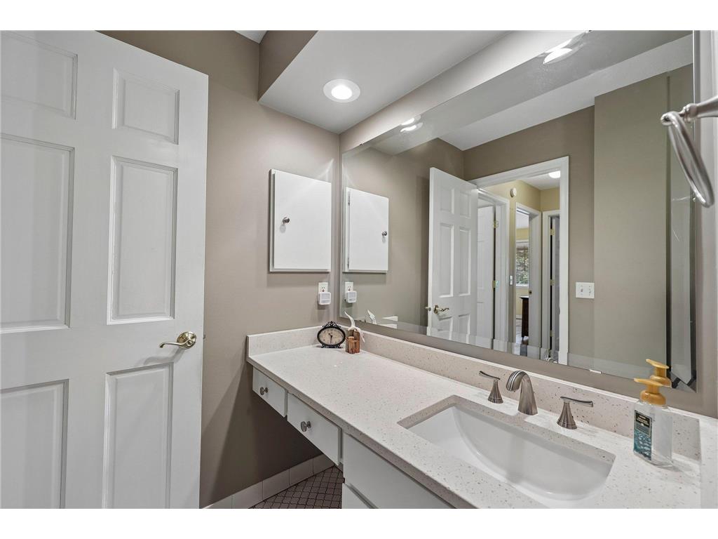 28 Birnamwood Drive Burnsville MN 55337 7075254 image19