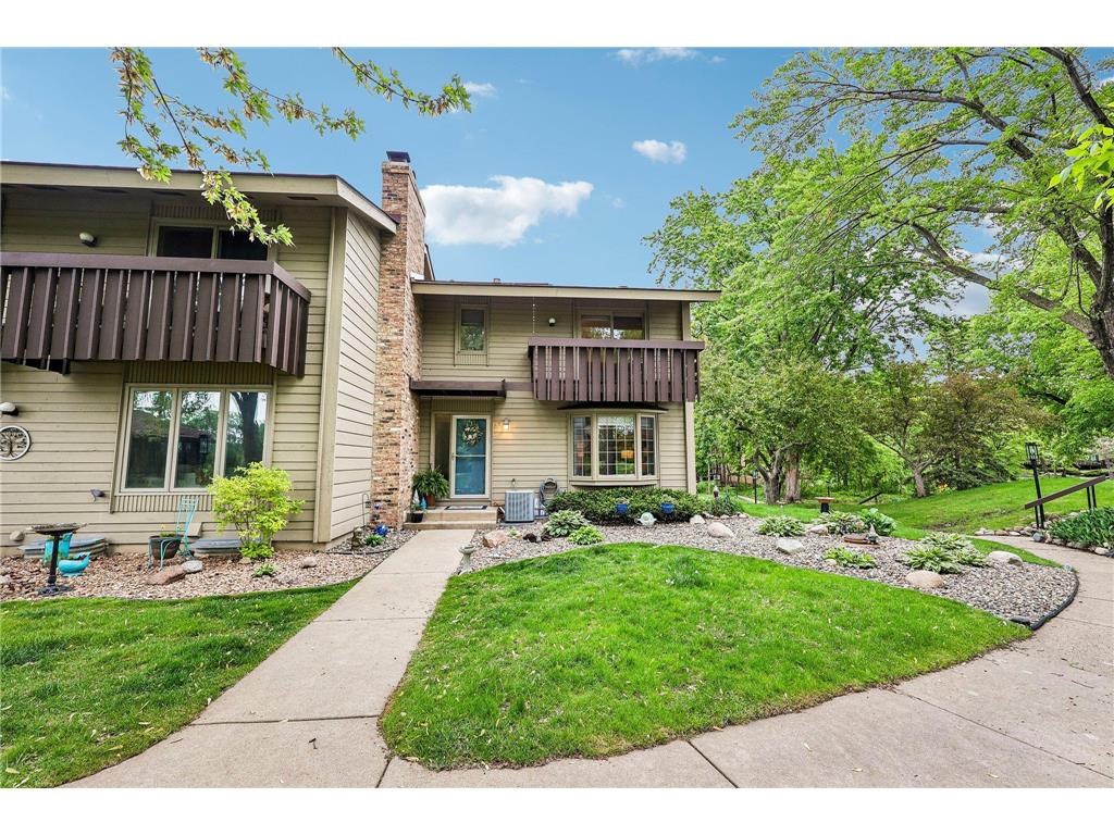28 Birnamwood Drive Burnsville MN 55337 7075254 image2