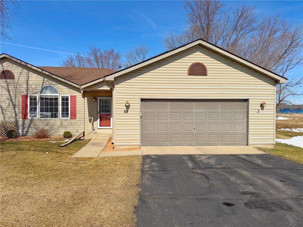 28 Carriage Lane Owatonna MN 55060 7041295 image2