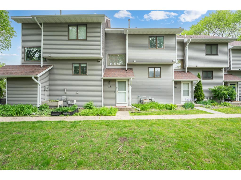 28 Elton Ridge Court NW Rochester MN 55901 7044277 image1