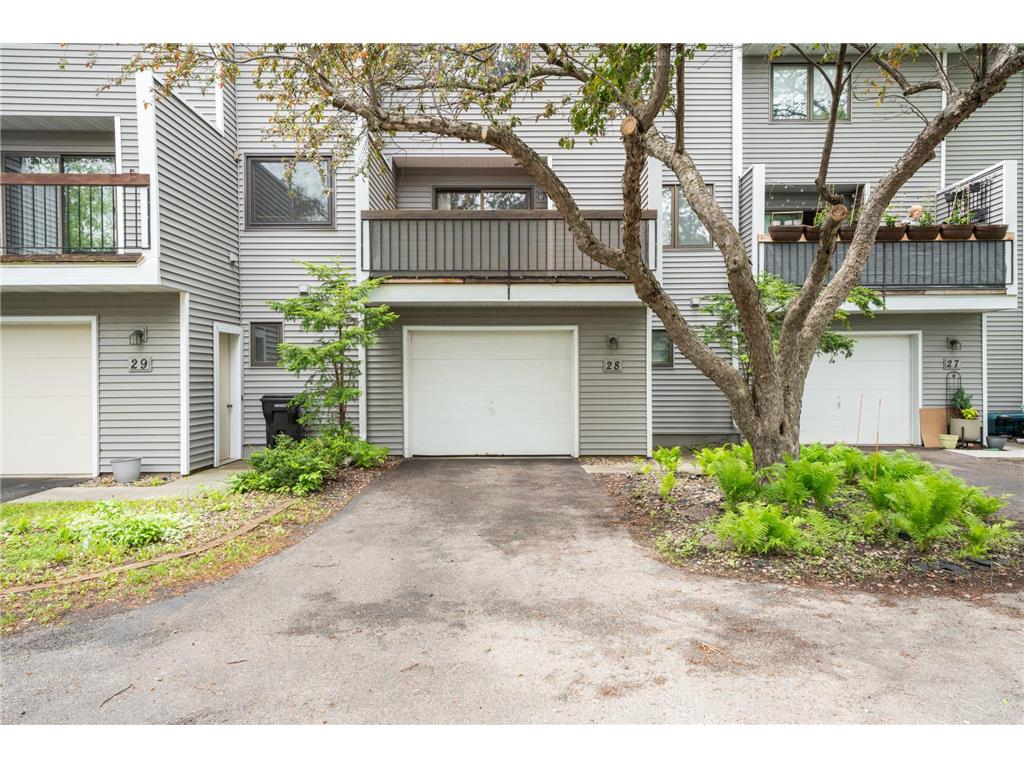 28 Elton Ridge Court NW Rochester MN 55901 7044277 image2