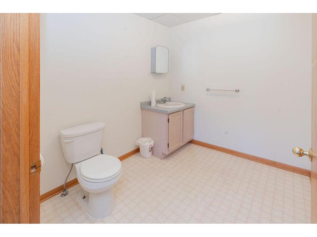 28 Main Street W Richmond MN 56368 6775728 image13