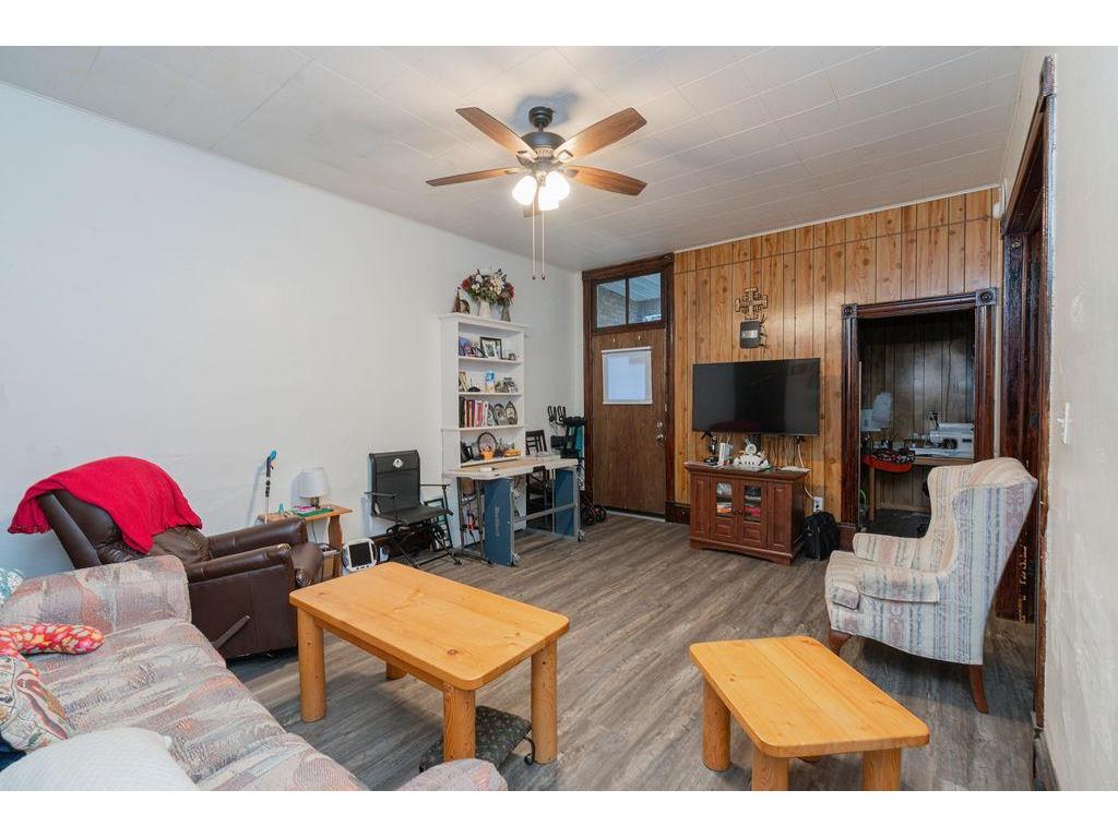 28 Main Street W Richmond MN 56368 6775728 image32