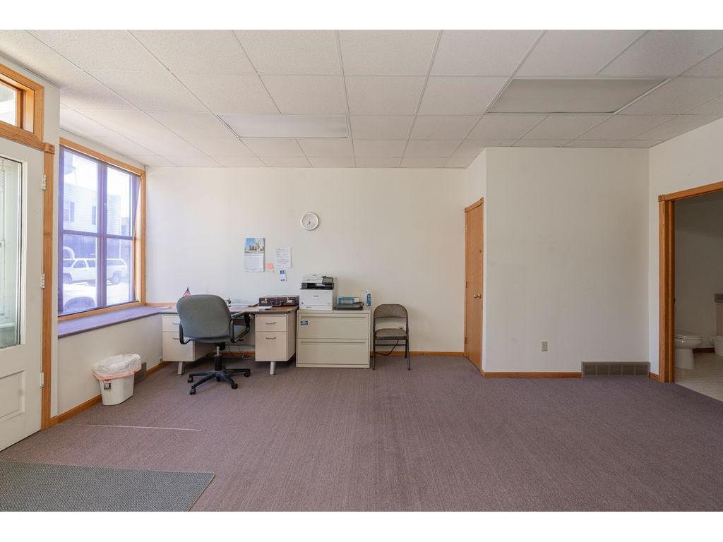 28 Main Street W Richmond MN 56368 6775728 image9