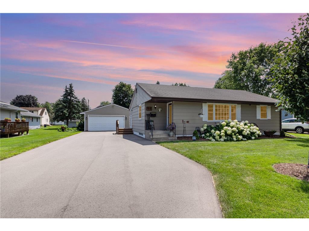 28 Spruce Street Farmington MN 55024 6759441 image1