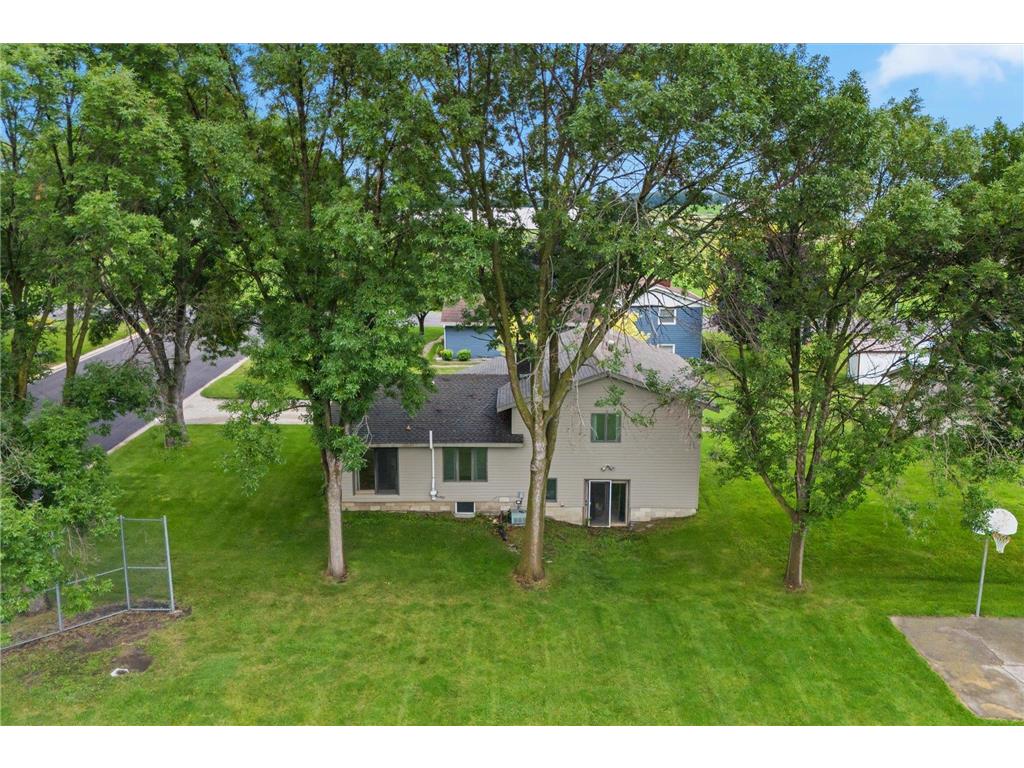 280 Colfax Avenue NE Hector MN 55342 7027543 image1
