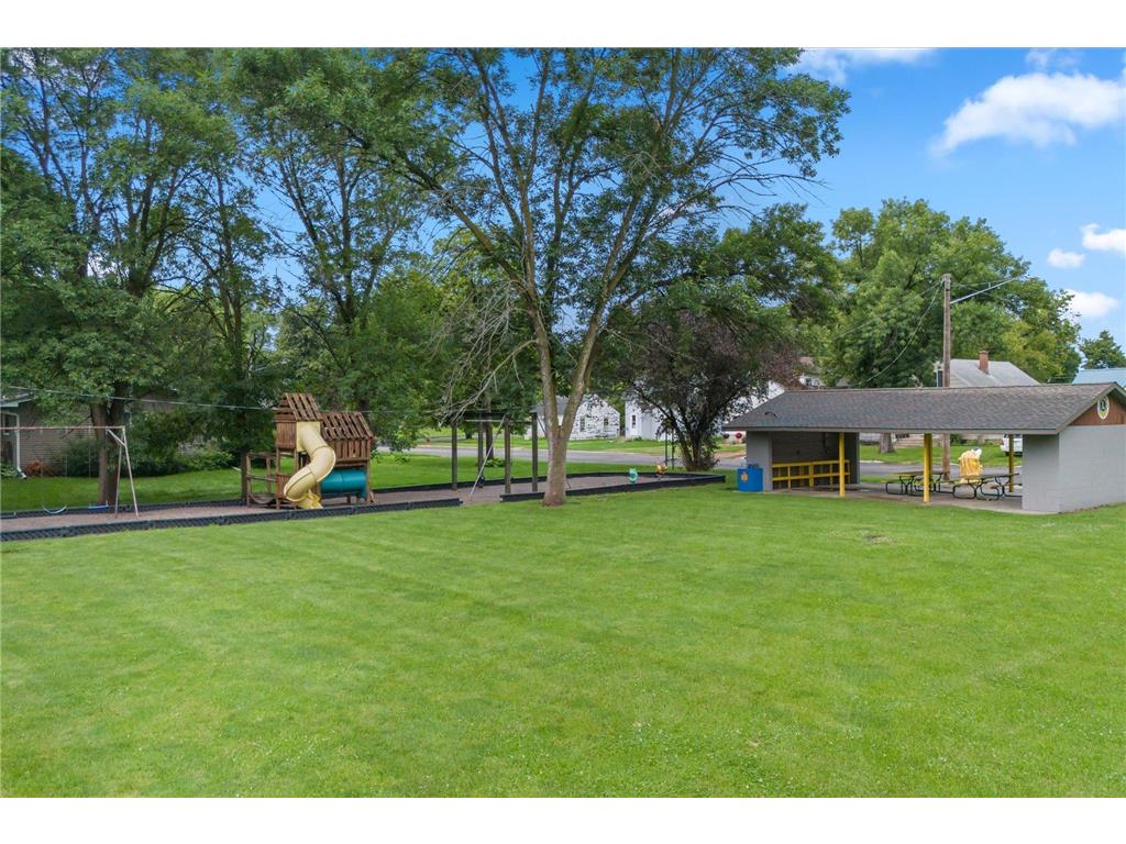 280 Colfax Avenue NE Hector MN 55342 7027543 image26