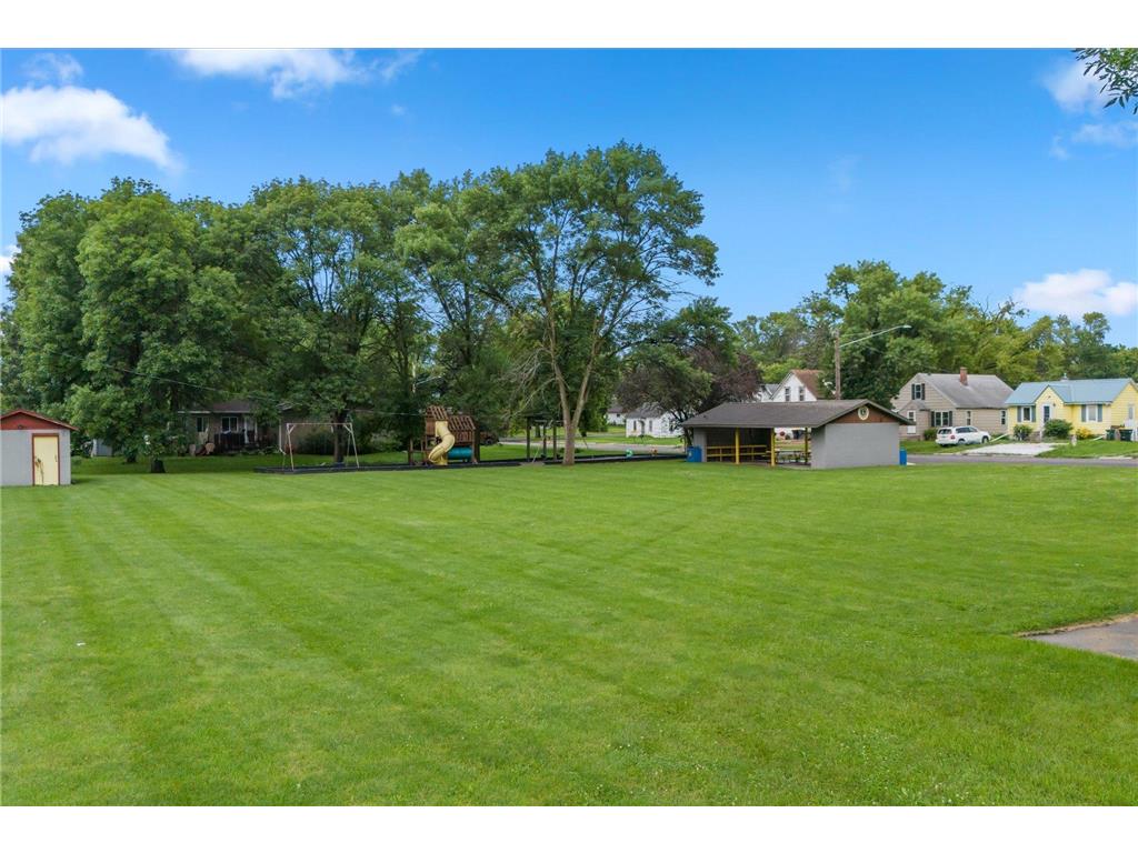 280 Colfax Avenue NE Hector MN 55342 7027543 image27