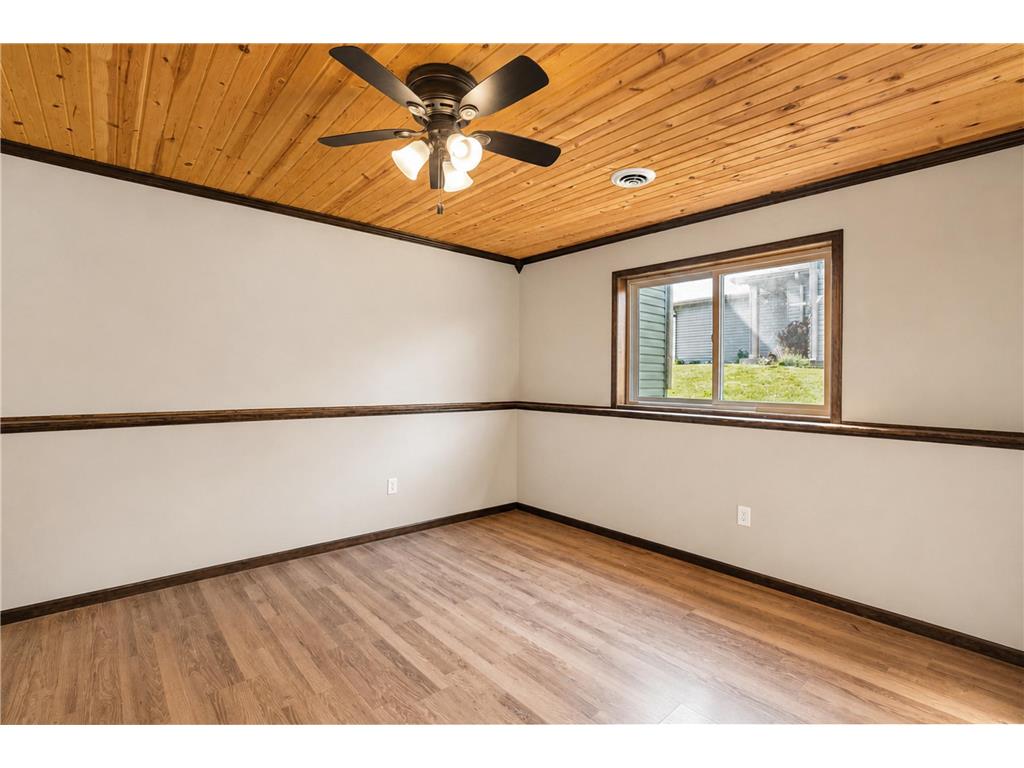 280 Highlands Avenue Zumbrota MN 55992 7077376 image12