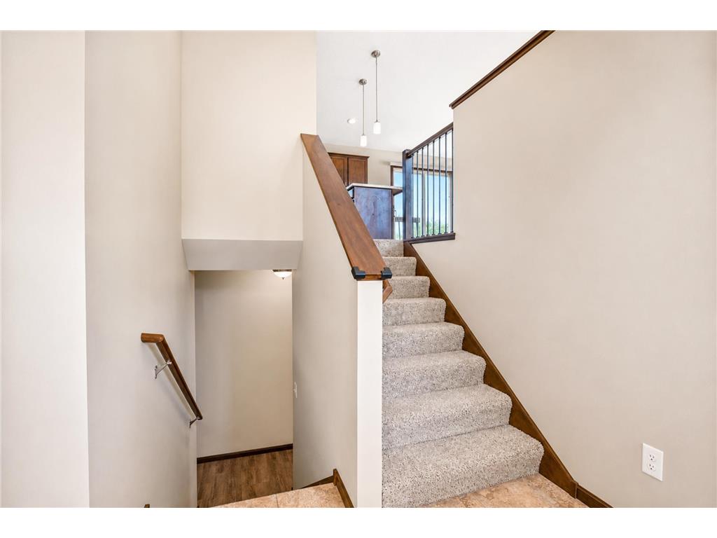 280 Highlands Avenue Zumbrota MN 55992 7077376 image17
