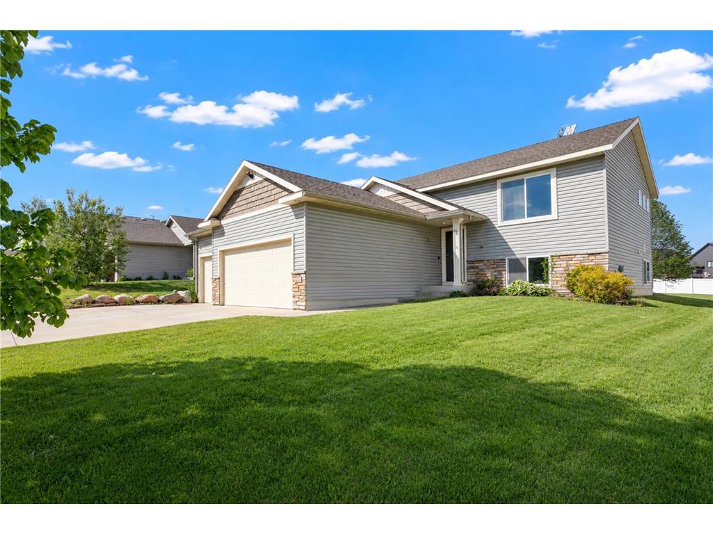 280 Highlands Avenue Zumbrota MN 55992 7077376 image2
