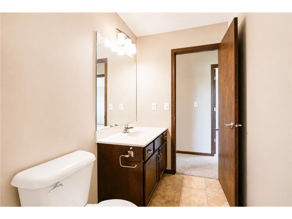 280 Highlands Avenue Zumbrota MN 55992 7077376 image20