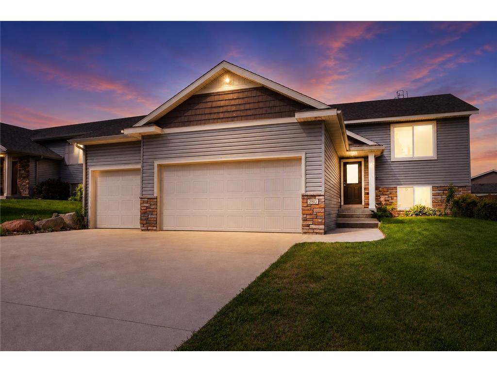 280 Highlands Avenue Zumbrota MN 55992 7095528 image1