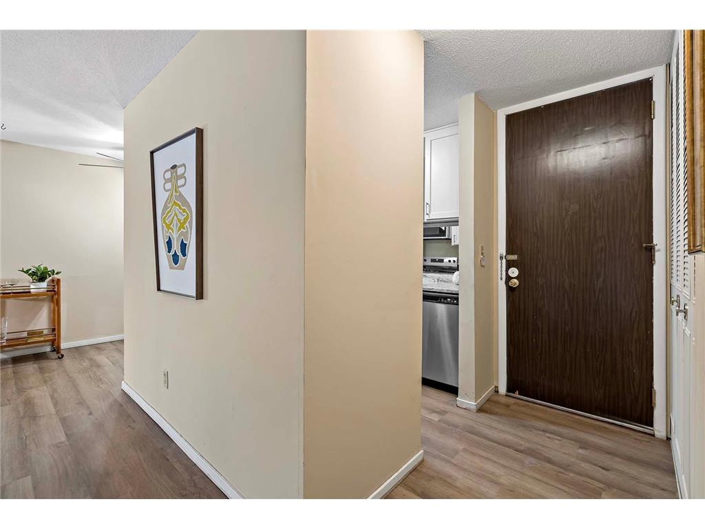 2800 Hamline Avenue N #112 Roseville MN 55113 6821295 image13