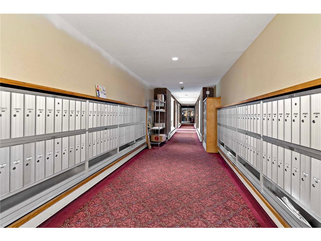 2800 Hamline Avenue N #112 Roseville MN 55113 6821295 image20