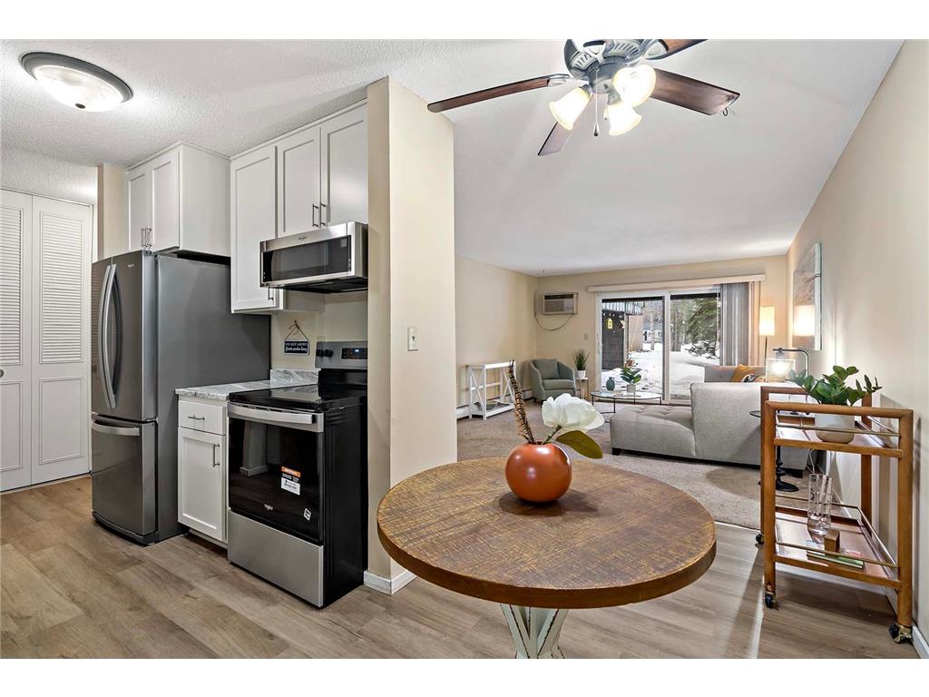 2800 Hamline Avenue N #112 Roseville MN 55113 6821295 image6