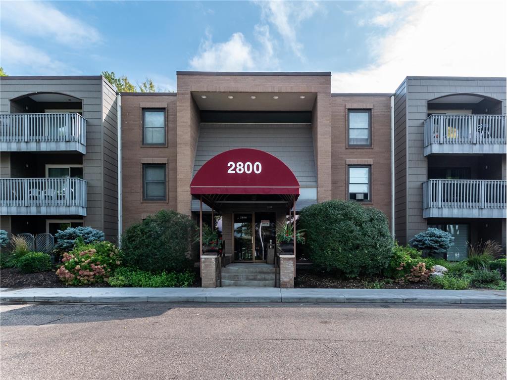 2800 Hamline Avenue N #217 Roseville MN 55113 7089345 image1