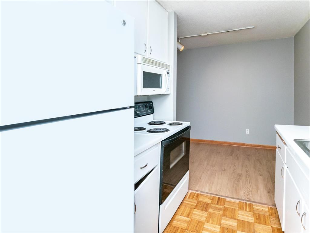 2800 Hamline Avenue N #217 Roseville MN 55113 7089345 image4